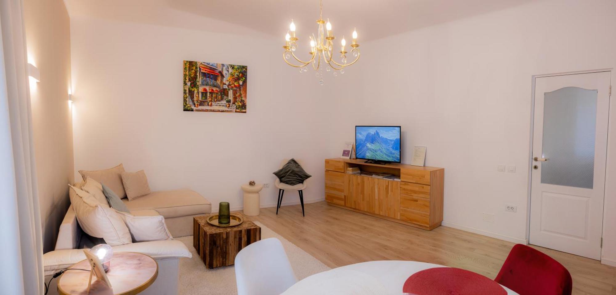 Homey Luxury- Entire House, Free Parking, Yard Cluj-Napoca Exterior foto