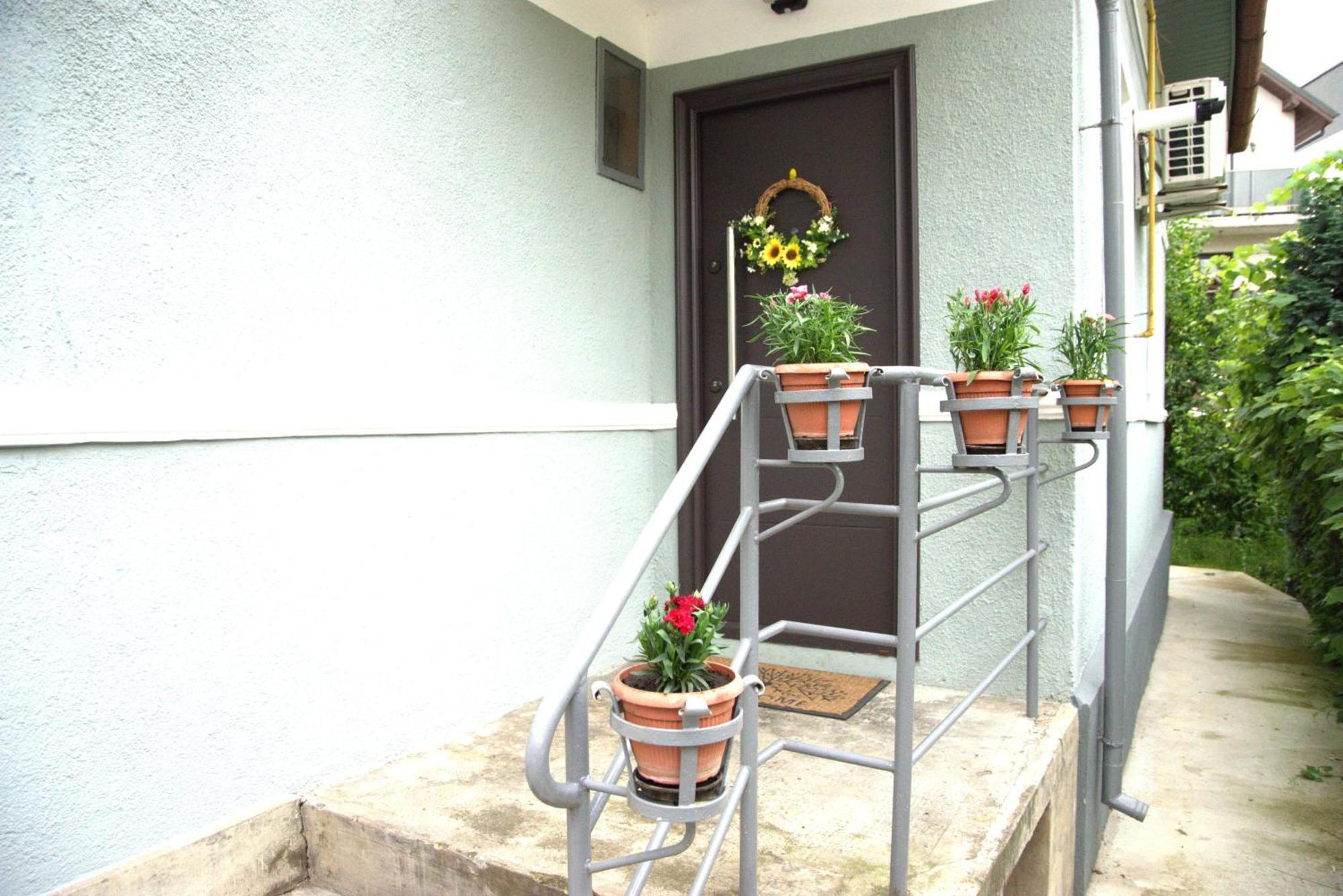 Homey Luxury- Entire House, Free Parking, Yard Cluj-Napoca Exterior foto